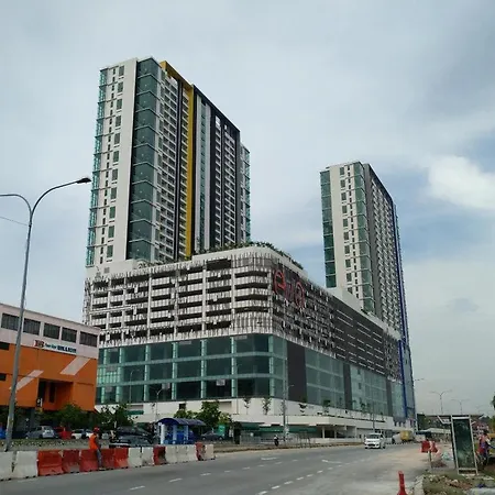 Hasanah Evo Studio Suites Kampong Sungai Ramal Dalam Exterior photo