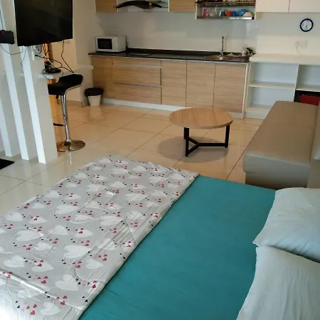 Hasanah Evo Studio Suites Kampong Sungai Ramal Dalam Exterior photo